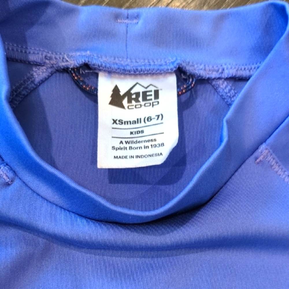 REI Kids Rashguard - Picture 2 of 3